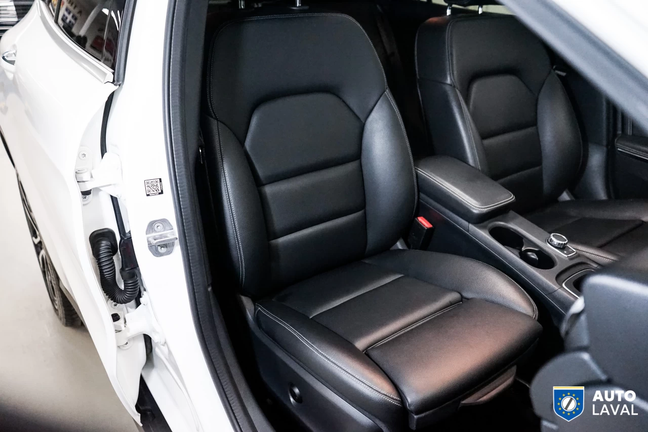 2020 Mercedes-Benz GLA GLA 250 4MATIC SUV Main Image