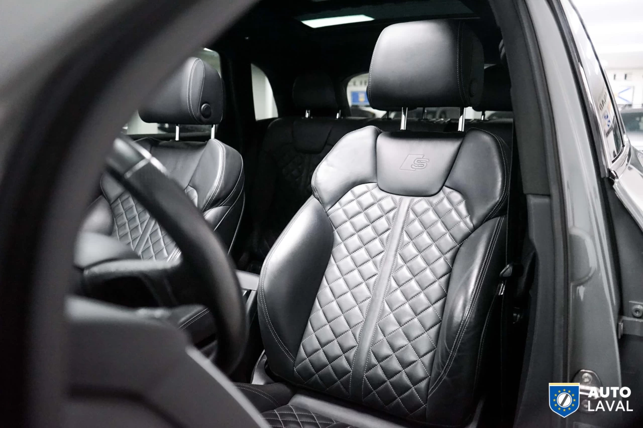 2022 Audi SQ5 TECHNIK  QUANTUM GRAY Image principale