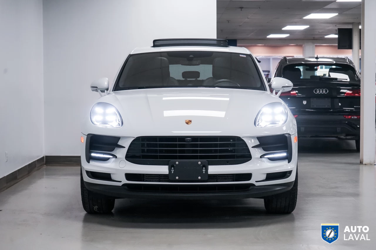 2021 Porsche Macan AWD Image principale