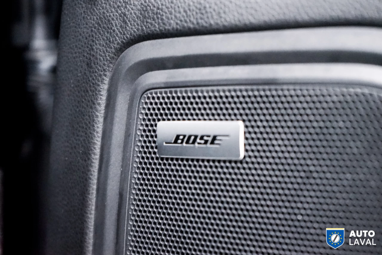 2017 Porsche Macan AWD   BOSE   BACKUP CAM   SUNROOF Image principale