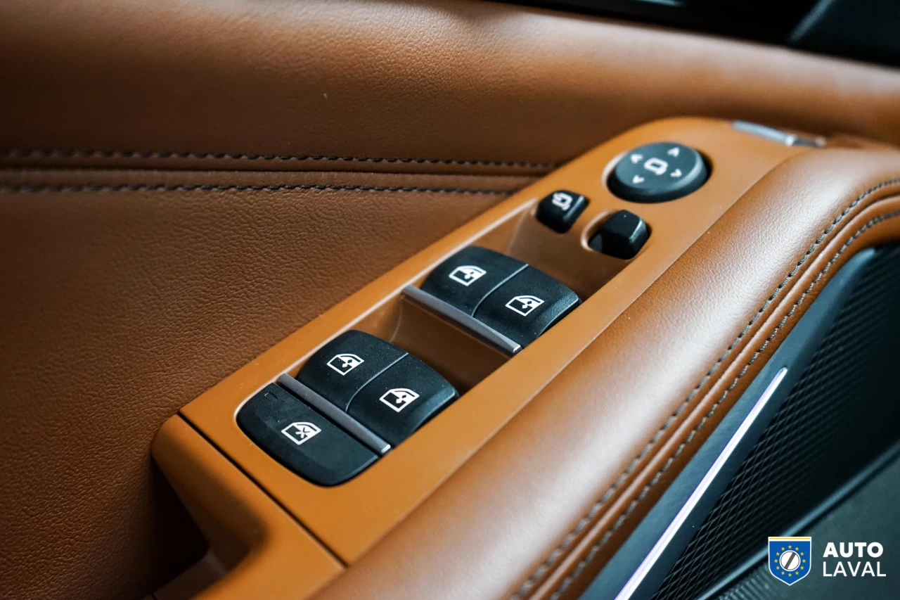 2022 BMW X5 xDrive40i - INDIVIDUAL - SKY LOUNGE - DRAVIT GREY Image principale