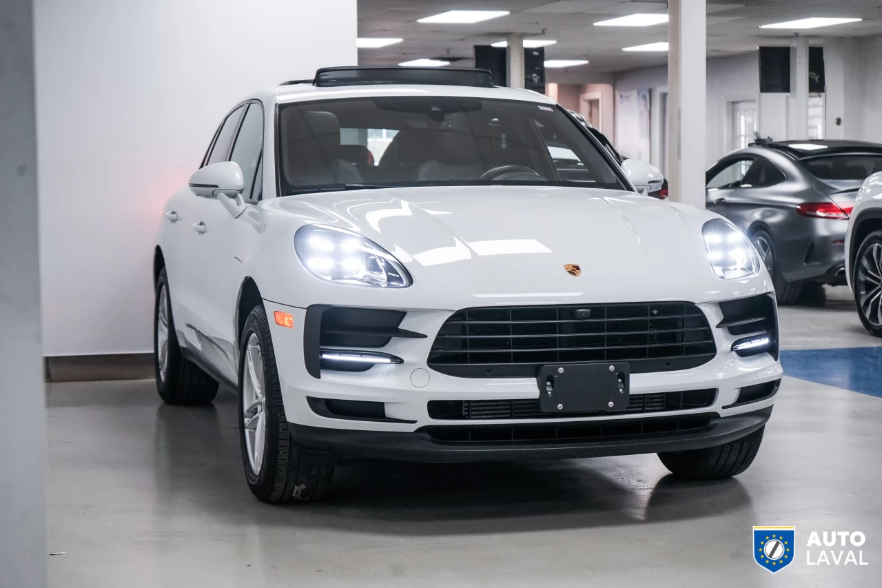 2021 Porsche Macan AWD Main Image