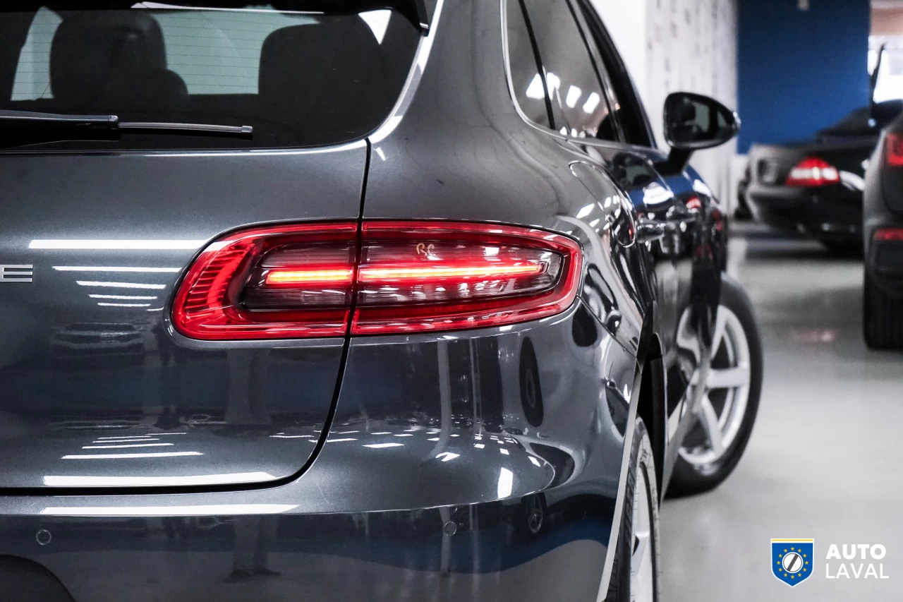 2017 Porsche Macan AWD   BOSE   BACKUP CAM   SUNROOF Image principale