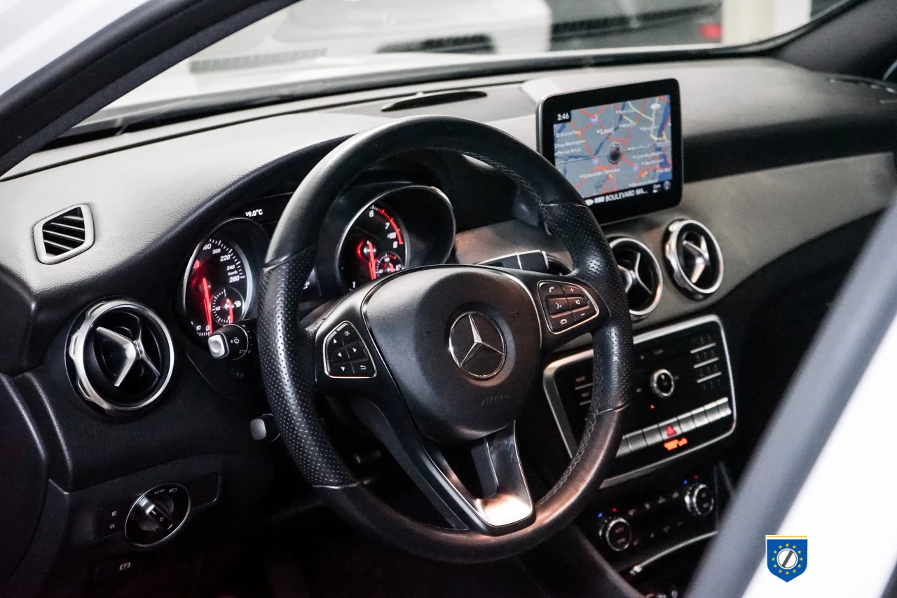 2020 Mercedes-Benz GLA GLA 250 4MATIC SUV Main Image