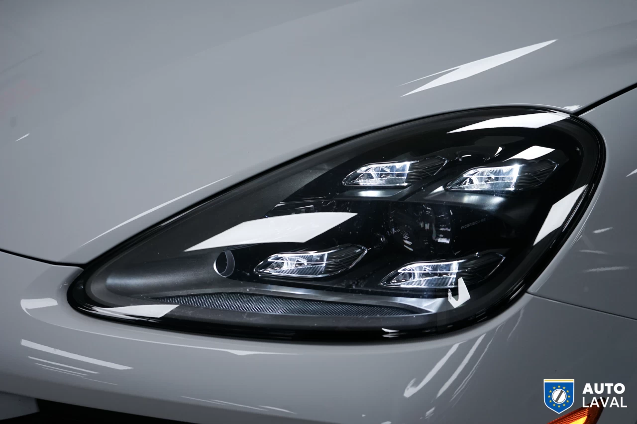 2022 Porsche Cayenne Coupe AWD Image principale