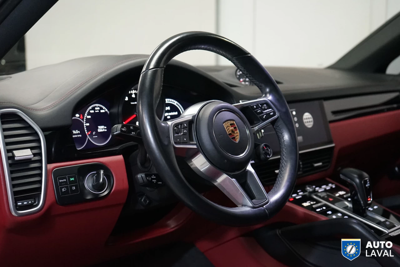 2022 Porsche Cayenne Coupe AWD Image principale