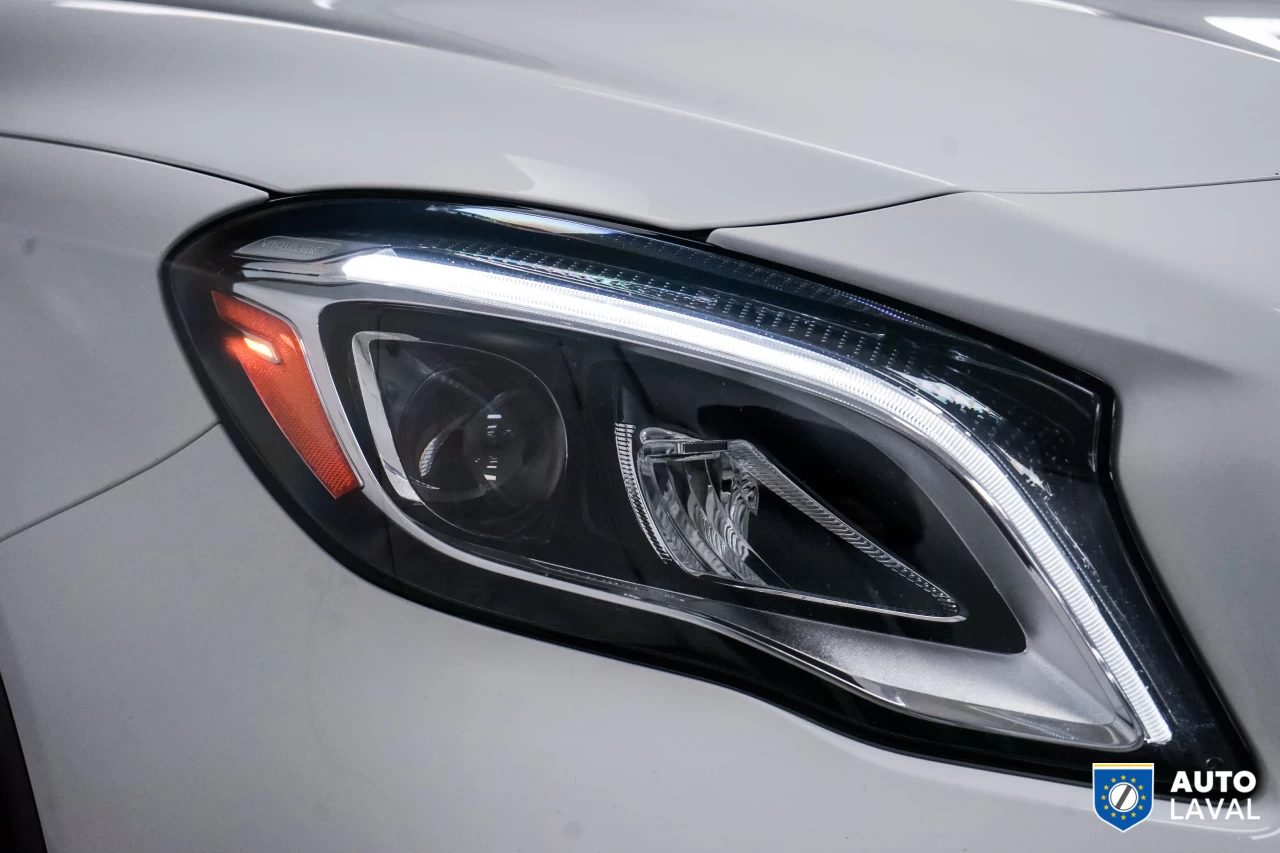 2020 Mercedes-Benz GLA GLA 250 4MATIC SUV Main Image