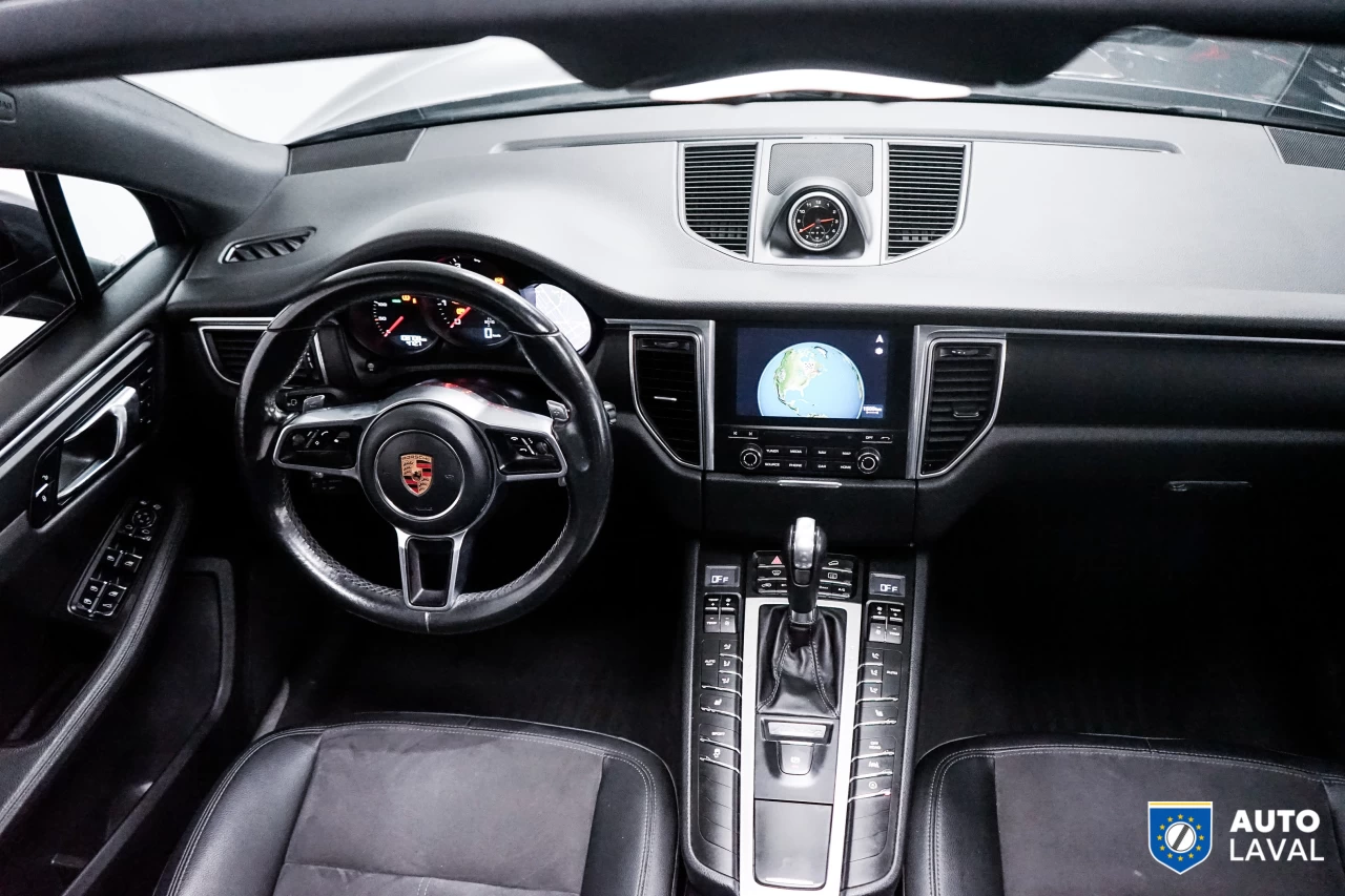 2017 Porsche Macan AWD   BOSE   BACKUP CAM   SUNROOF Image principale