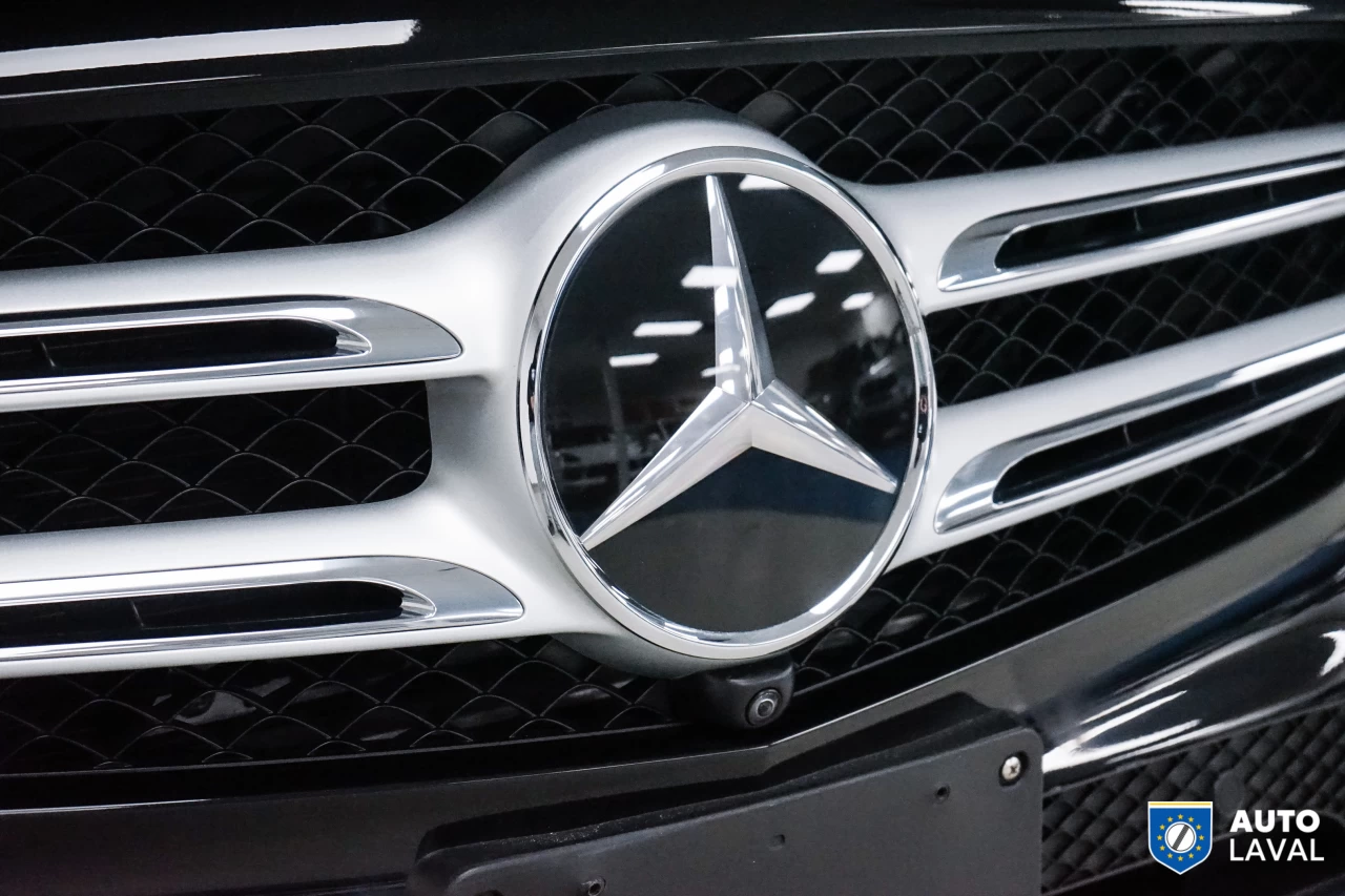 2019 Mercedes-Benz GLC GLC 300 AMG PACK   360 CAM   INT BRUN Image principale