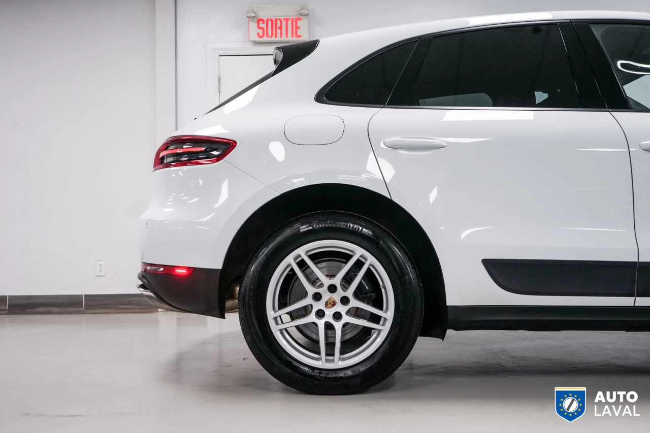 2017 Porsche Macan AWD 4dr Image principale