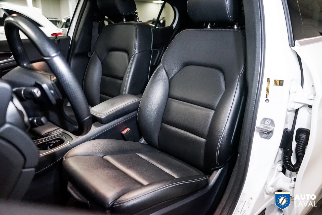 2020 Mercedes-Benz GLA GLA 250 4MATIC SUV Main Image