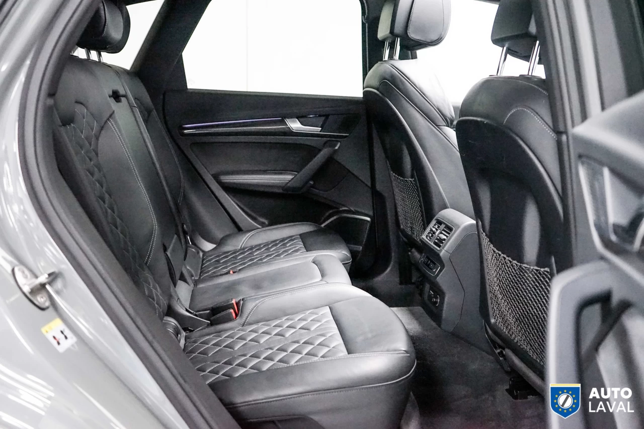2022 Audi SQ5 TECHNIK  QUANTUM GRAY Image principale