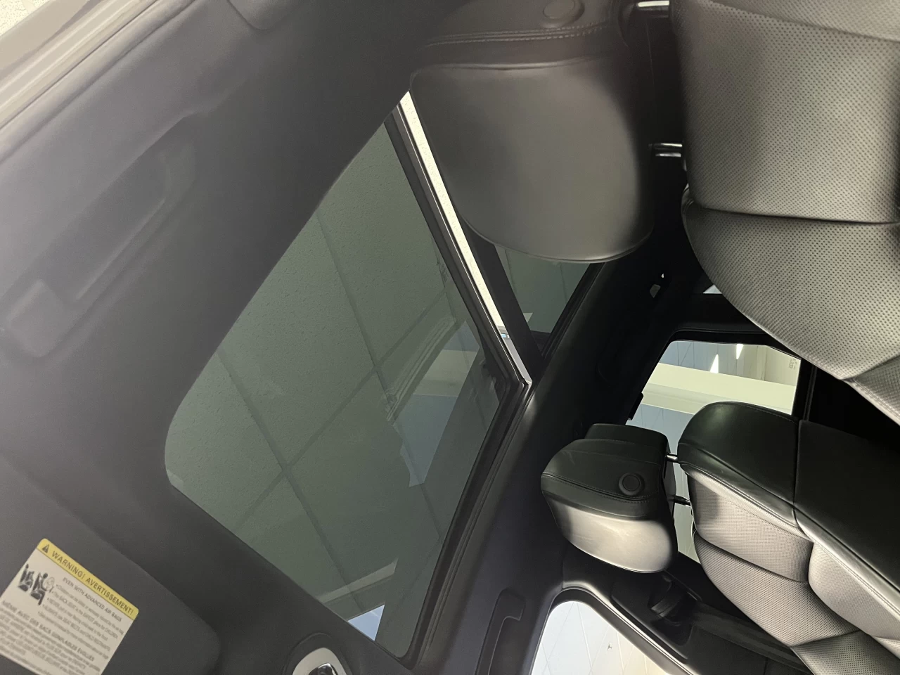 2018 Porsche Macan AWD - PANO ROOF - LANE ASSIST - CAMERA Main Image