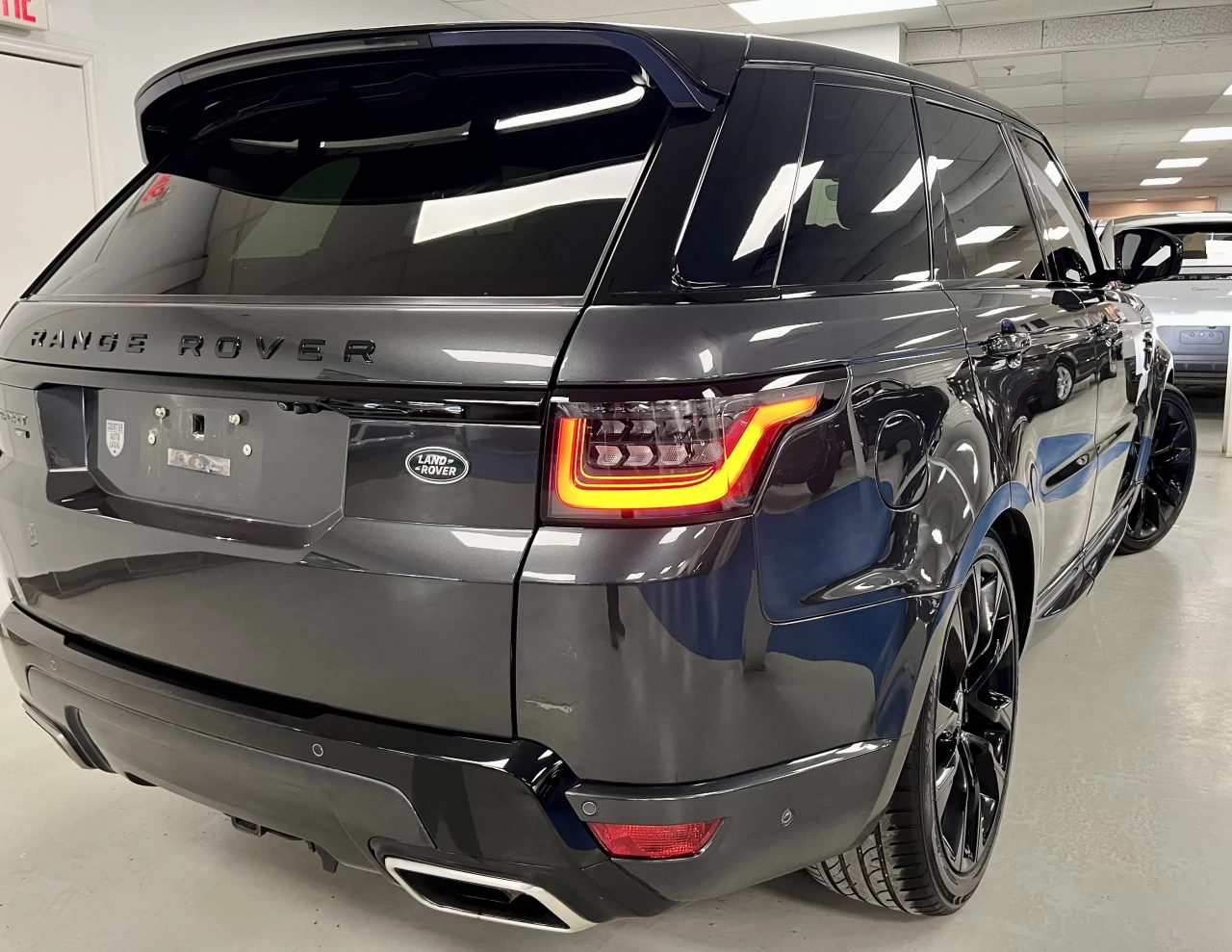 2020 Land Rover Range Rover Sport MHEV HST Image principale