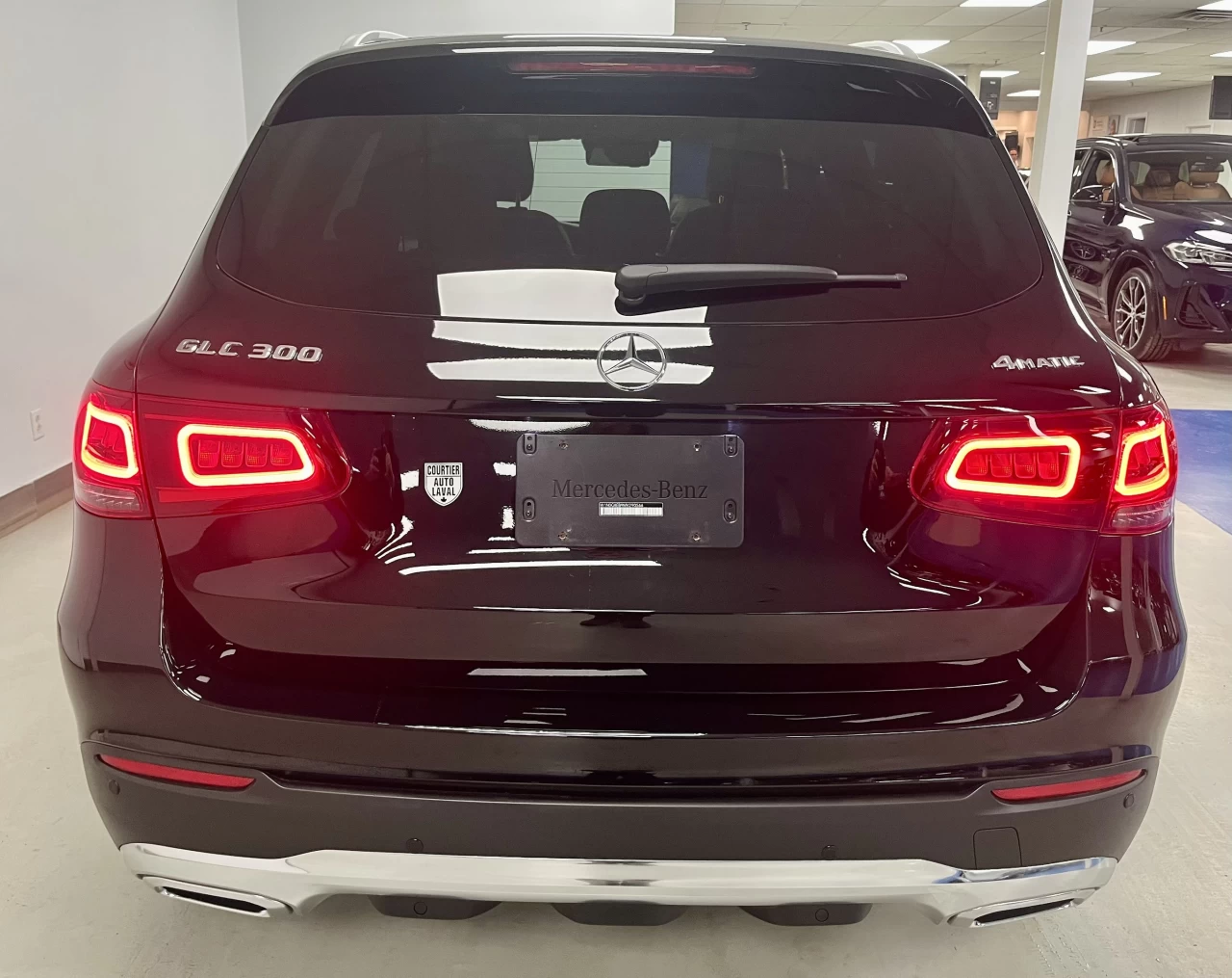 2021 Mercedes-Benz GLC GLC 300 4MATIC SUV *LOW KM* Image principale