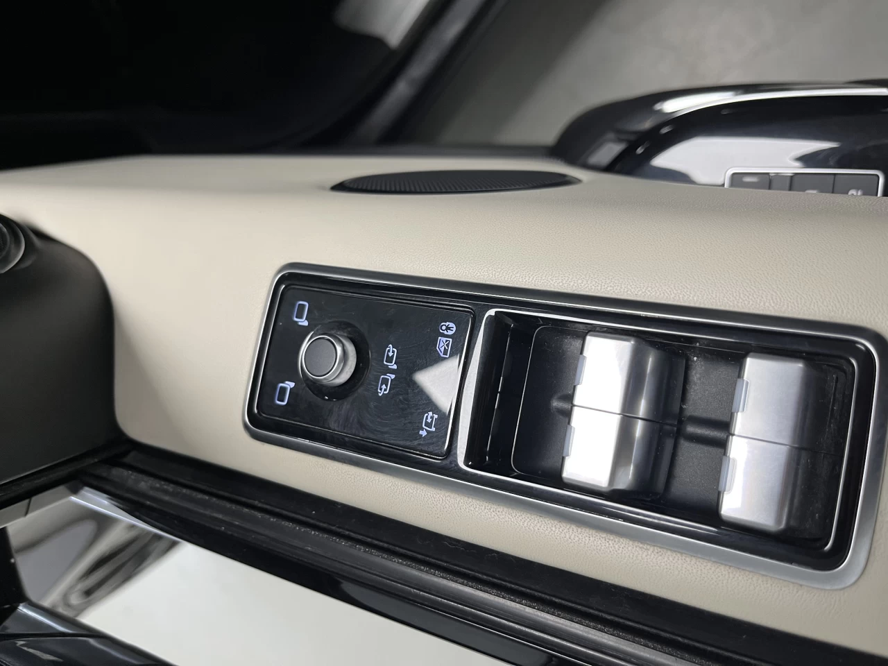 2020 Land Rover Range Rover Sport MHEV HST Image principale