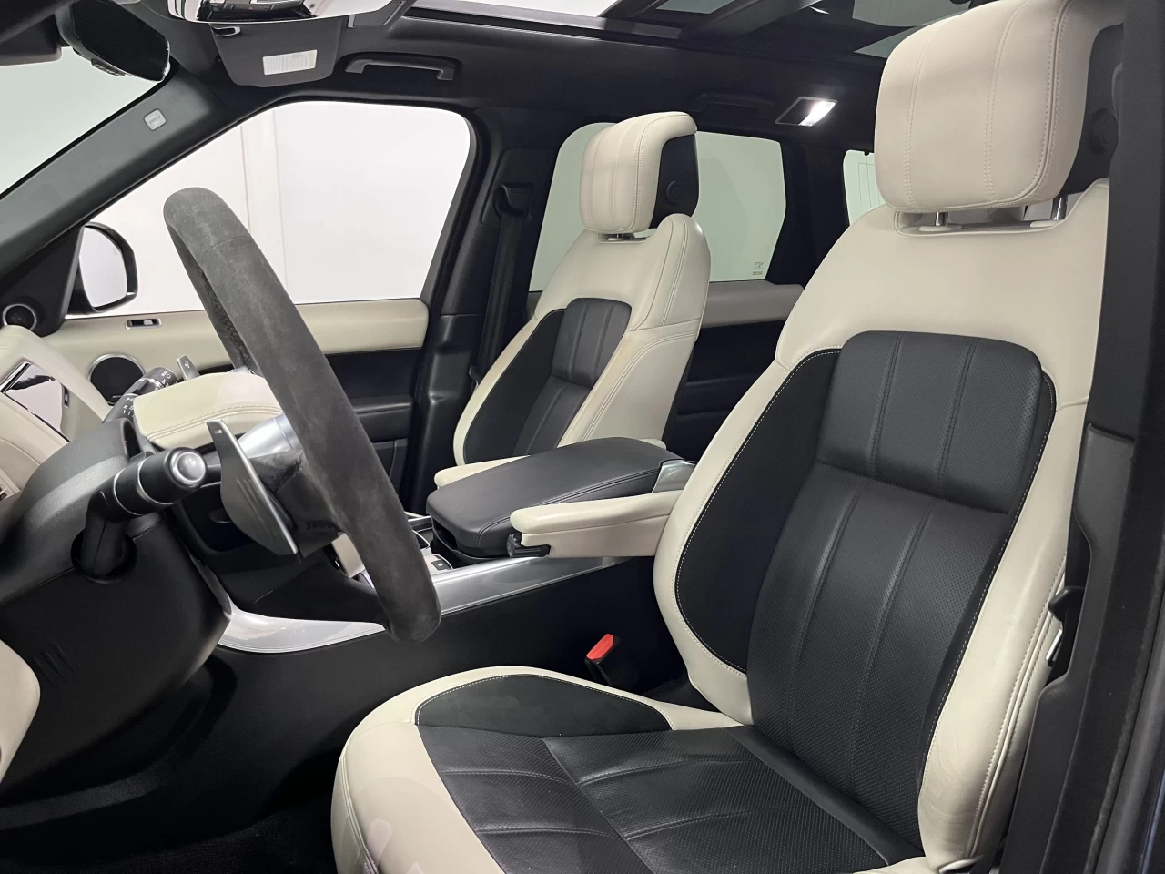 2020 Land Rover Range Rover Sport HST Image principale