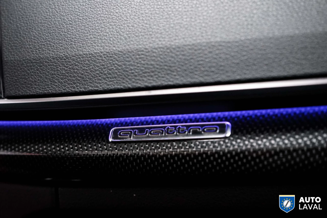 2022 Audi SQ5 TECHNIK  QUANTUM GRAY BLACK BLACK OPTICS CABON Image principale