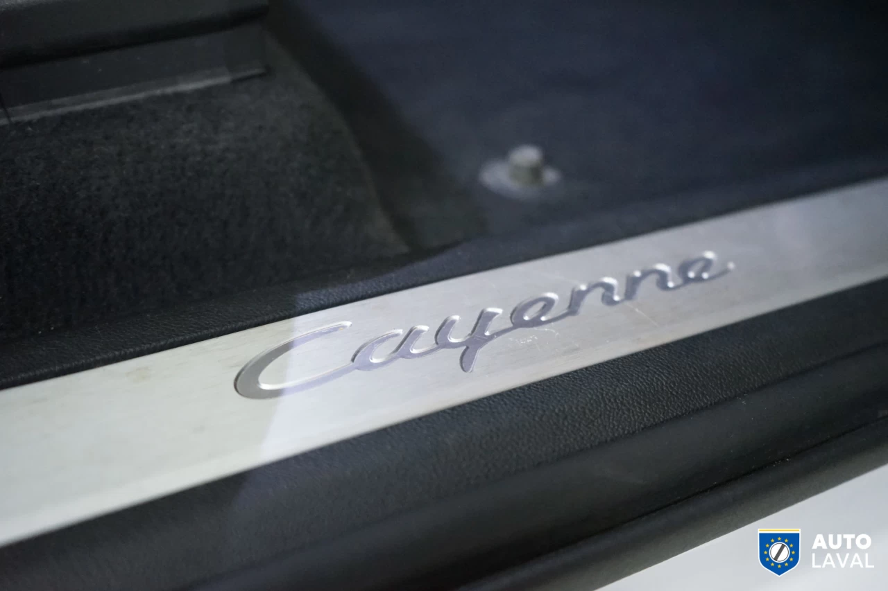 2022 Porsche Cayenne Coupe AWD Image principale