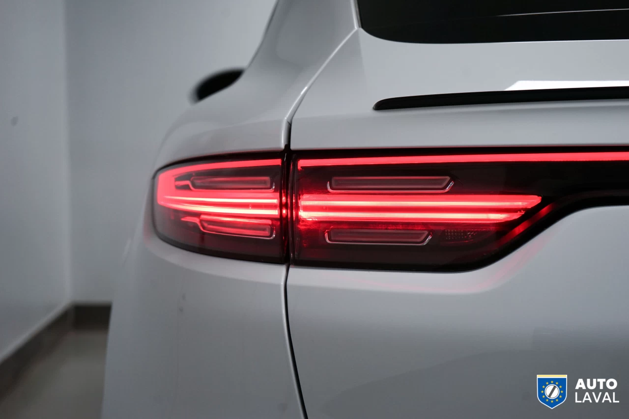 2022 Porsche Cayenne Coupe AWD Image principale